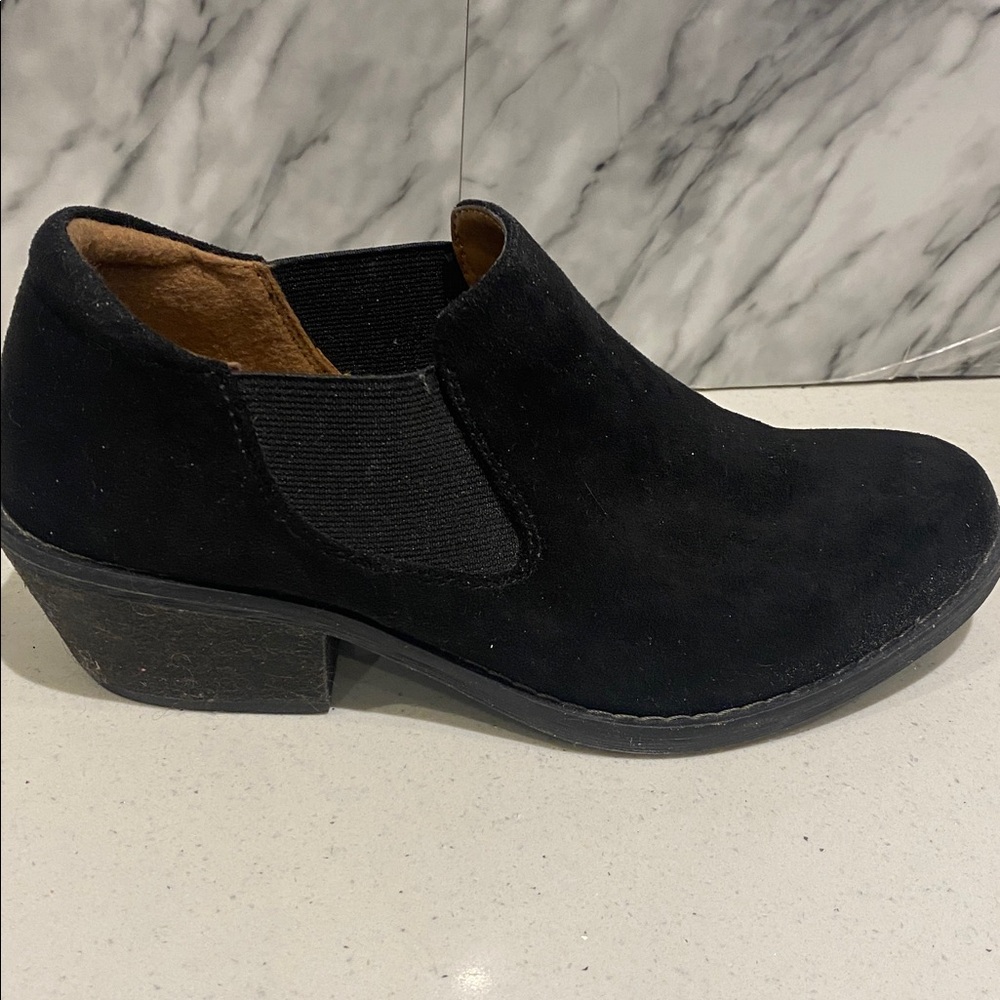 Euro Soft Elegant Black Women's Shoes 7 - Picture 6 of 8